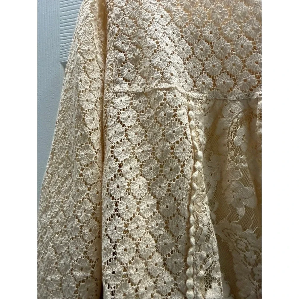 Torrid Mixed Lace High Neck Long Sleeve Blouse Beige Cream 2 2X Victorian - Picture 10 of 10